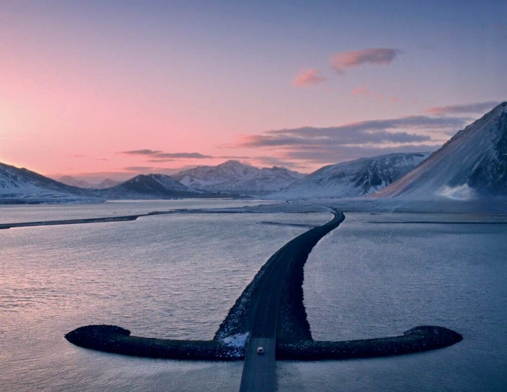 LEVORG-World-can-make-you-feel-comfortable-so-much